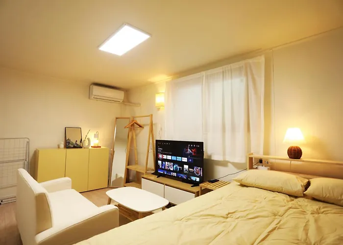 Yellow Wood Vibe, Kondae Seoul, 2 Min Walk From The Kondae Station, Seongsu & Common Ground Appartamento Seul